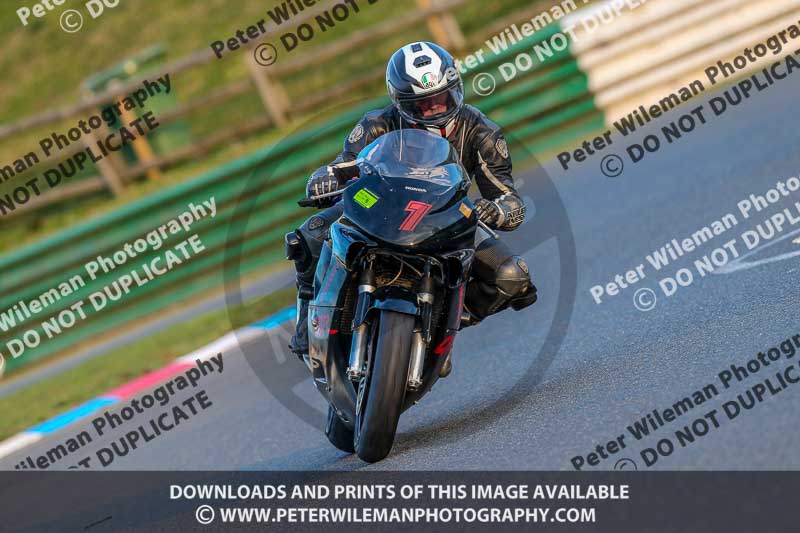 PJM Wedding Photography;enduro digital images;event digital images;eventdigitalimages;mallory park;mallory park photographs;mallory park trackday;mallory park trackday photographs;no limits trackdays;peter wileman photography;racing digital images;trackday digital images;trackday photos